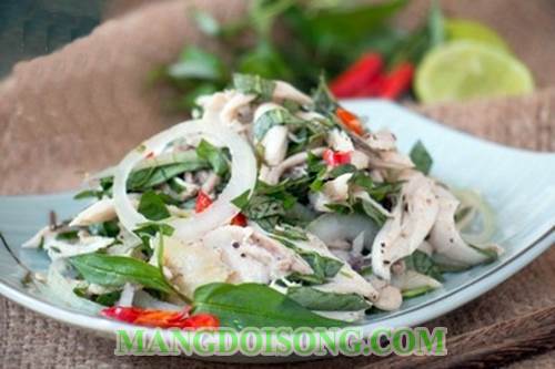 Cách làm gỏi gà rau răm chua chua cay cay nồng vị đơn giản cho ngày nghĩ cuối tuần tuần 6