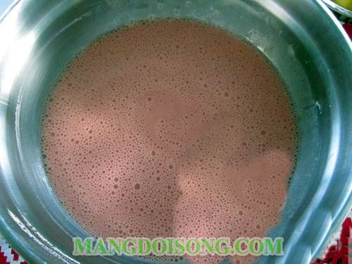 Cách làm kem dâu tây ngon có màu hồng rất đẹp mắt giúp đẹp da sáng mắt 6
