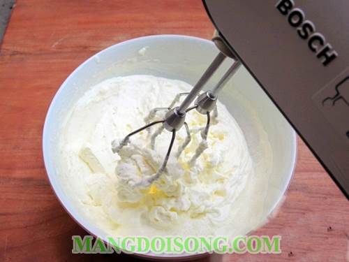 Cách làm kem mận ngon đỏ tươi rất đẹp mắt 3