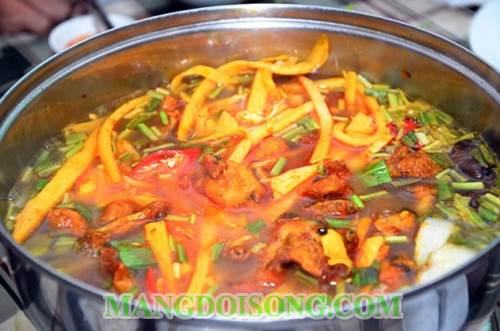 Cách làm lẩu cua đồng măng chua ngon đẹp mắt mọi người đều thích 4