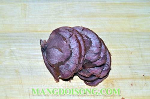Cách làm mì nấu bắp bò nước súp sa tế cay thơm ngon nồng ấm cho bữa sáng gia đình bạn thêm phần hưng phấn 3