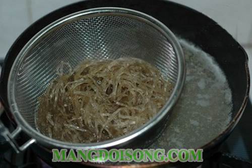 Cách làm miến gà trộn giá thơm ngon đơn giản ăn hoài không ngán trong 15 phút 2