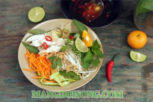 Cách làm phở gà khô thơm ngon hấp dẫn dùng làm món điểm tâm cho bữa ăn sáng 4