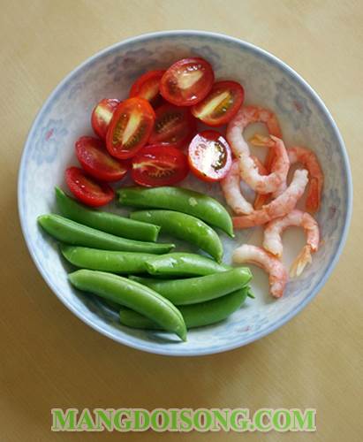 Cách làm salade tôm cà chua đậu cô ve ngon bắt mắt đơn giản ai cũng có thể làm được cho bữa ăn trưa 2