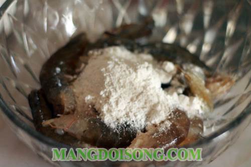 Cách làm tôm chiên xóc muối ngon rất đơn giản ai cũng có thể làm được 2