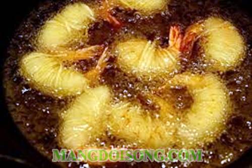 Cách làm tôm cuộn mì trứng chiên giòn ngon dễ đẹp mắt sau món khai vị cho bữa tiệc 3
