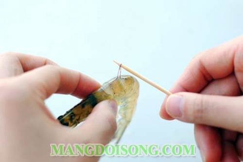 Cách làm tôm rang thì là thơm ngon diệu kỳ làm đắm say bao nhiêu chàng trai trẻ 2