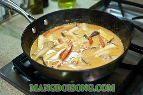 Cách làm tôm sốt cà ri đỏ Ấn Độ thơm ngon lừng danh năm châu bốn bể cho cả nhà bữa cơm chiều ngon miệng 4