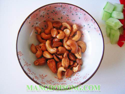 Cách làm tôm sốt hạt điều dưa leo thơm ngon đơn giản dùng trong bữa cơm hàng ngày 3