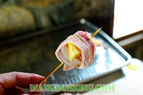 Cách làm tôm xiên que nướng thịt xông khói ngon cho ngày đoàn tụ gia đình lễ liên hoa sinh nhật 5