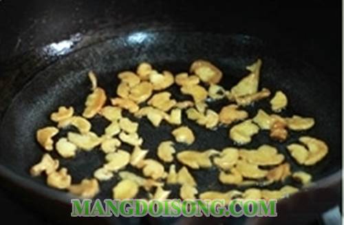 Cách làm trứng chiên củ cải khô ngon miệng tiết kiệm thời gian cho những ngày chưa có lương 2