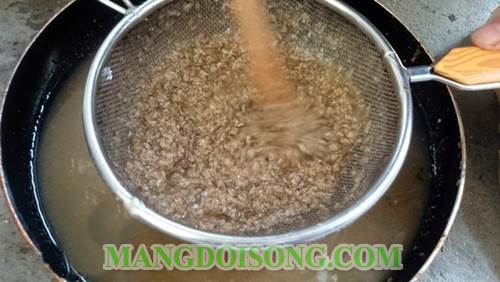 Cách nấu bánh đa cua ngon mát cung cấp nhiều canxi cho cơ thể hấp thu đặc biệt tốt đối với trẻ nhỏ 2