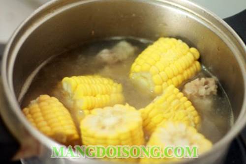 Cách nấu canh sườn ngũ sắc thơm ngon đẹp mắt ai ăn vào cũng phải tấm tắc khen ngon 5