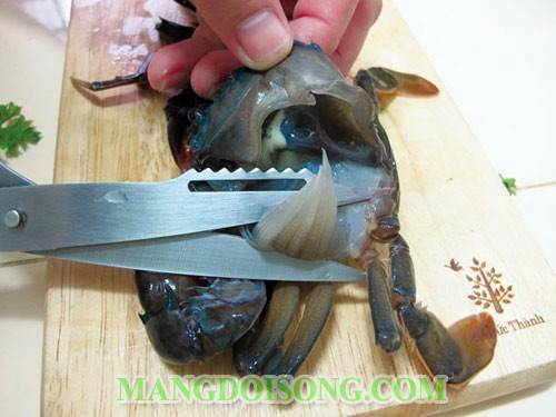 Cách nấu lẩu cua đồng bánh đa ngon cho ông xã nhâm nhi cuối tuần 1