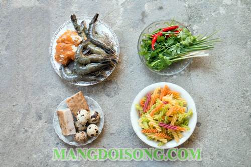 Cách nấu nui tôm ngũ sắc ngon thơm lừng cho bữa sáng đầy đủ chất để làm việc hiệu quả 1