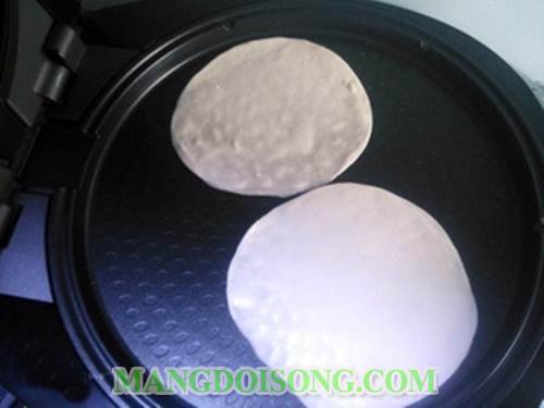 Cách làm bánh bột gạo cuốn nhân thập cẩm ngon ơi là ngon cho bữa ăn ngày cuối tuần thêm phong phú 11