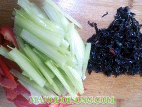 Cách làm bánh bột gạo cuốn nhân thập cẩm ngon ơi là ngon cho bữa ăn ngày cuối tuần thêm phong phú 5