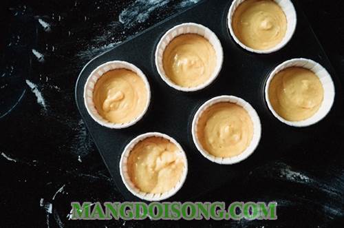 Cách làm bánh cupcake whipping cream trái mâm xôi hương vanilla thơm ngon ngọt ngào tại bếp gia đình 5