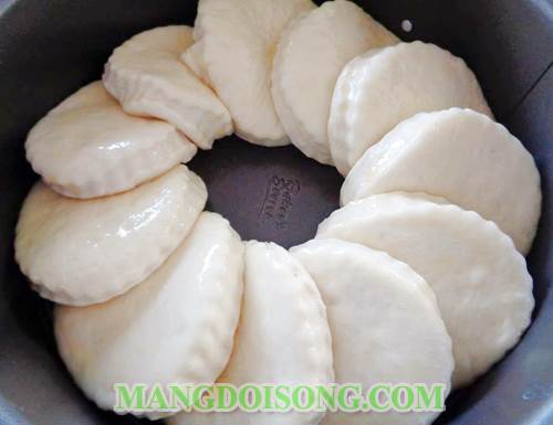 Cách làm bánh mì sữa nướng đặc biệt thơm ngon ngay tại bếp gia đình bạn bằng lò nướng 5