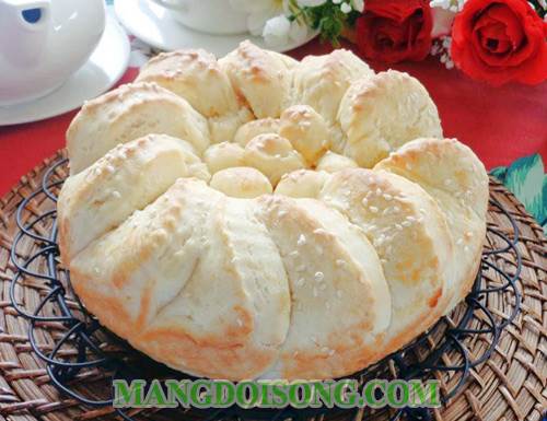 Cách làm bánh mì sữa nướng đặc biệt thơm ngon ngay tại bếp gia đình bạn bằng lò nướng 8