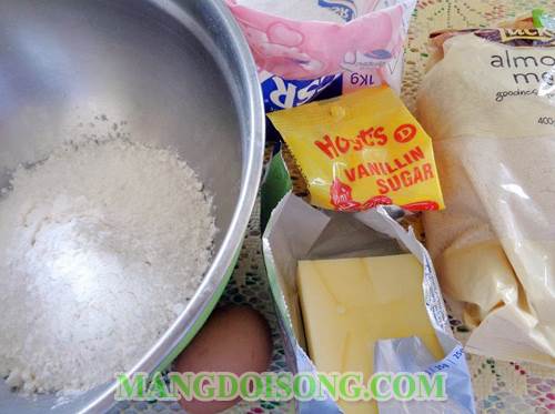 Cách làm bánh quy mousse chanh hình hoa hướng dương ngon đẹp mắt đơn giản ngay tại bếp nhà bạn 2