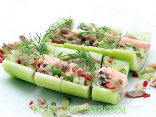 Cách làm bầu hấp cá hồi thơm ngon đẹp mắt như trong nhà hàng cho bữa cơm gia đình thêm sang trọng 5