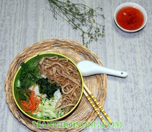Cách làm bún tằm bì chay ngon đơn giản tại nhà chỉ với 3 bước thực hiện trong 20 phút 5