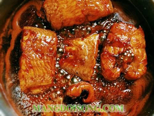 Cách làm cá hú kho tộ ngon đậm đà sắc tươi hấp dẫn khơi nguồn cảm xúc cho bữa cơm gia đình 2