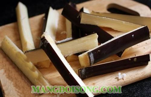 Cách làm chả bò viên mía ngọt rán thơm ngon ngây ngất dùng làm món khai vị cho ngày tiệc 2