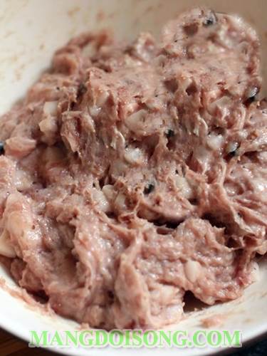 Cách làm chả bò viên mía ngọt rán thơm ngon ngây ngất dùng làm món khai vị cho ngày tiệc 4