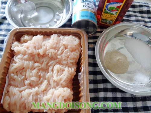 Cách làm chả lụa gà thơm ngon mịn màng đẹp mắt ngay tại bếp nhà bạn ngon hơn mua trong siêu thị 1
