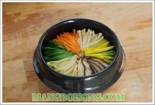 Cách làm cơm trộn hàn quốc ngon đơn giản đẹp mắt theo phương pháp truyền thống 8