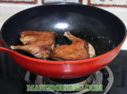 Cách làm đùi vịt sốt cam ngon đơn giản với lò nướng ngay tại bếp gia đình 2