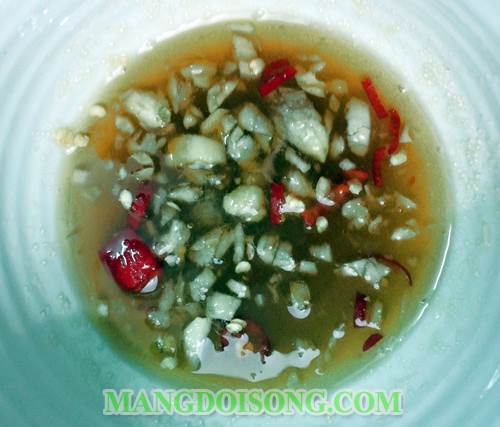 Cách làm gỏi cổ hủ dừa tôm thịt ngon đẹp mắt có hương vị chua cay như các món gỏi thái lan 7