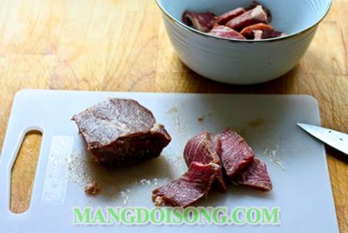 Cách làm gỏi đu đủ thịt bò chua ngọt ngon ai ăm vào là mê ngay cho ngày hè oi bức 2