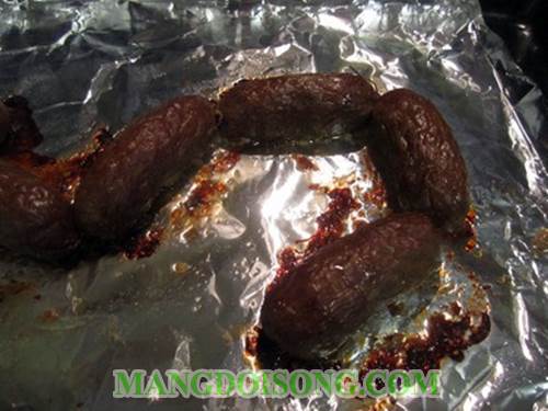 Cách làm lạp xưởng bò thơm ngon đơn giản với lò nướng cho cả nhà thỏa sức ăn mê say 4