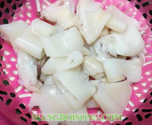 Cách làm mực sốt me thơm ngon chua ngọt ăn vào là mê ngay đơn giản cho bữa cơm ngày hè 3