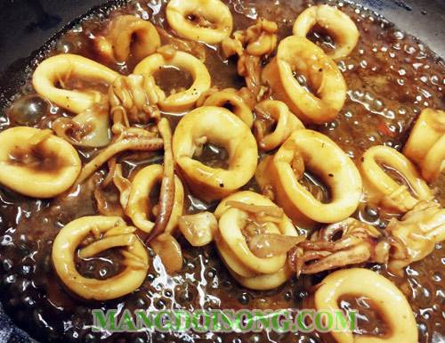 Cách làm mực sốt me thơm ngon chua ngọt ăn vào là mê ngay đơn giản cho bữa cơm ngày hè 5