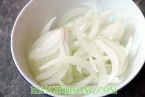 Cách làm nui xào thịt bò sốt cà chua thơm ngon nhiều dưỡng chất dùng làm món điểm tâm ngon 2
