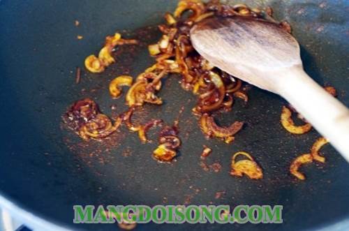Cách làm ốc móng tay sốt dầu hào ngon cho ông xã nhâm nhi cuối tuần 2