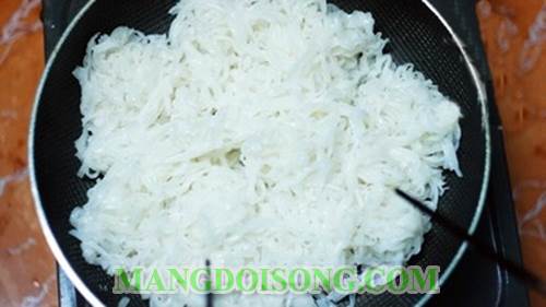 Cách làm phở xào bò sốt rau cải xanh thơm ngon đẹp mắt như nhà hàng cho bữa điểm tâm sáng đầy cảm hứng 5