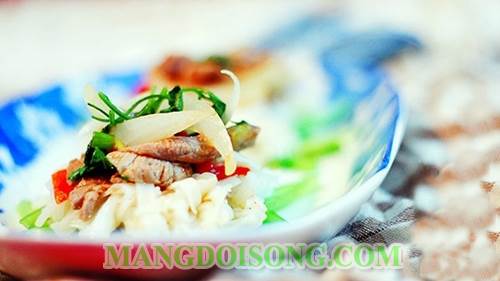 Cách làm phở xào bò sốt rau cải xanh thơm ngon đẹp mắt như nhà hàng cho bữa điểm tâm sáng đầy cảm hứng 9