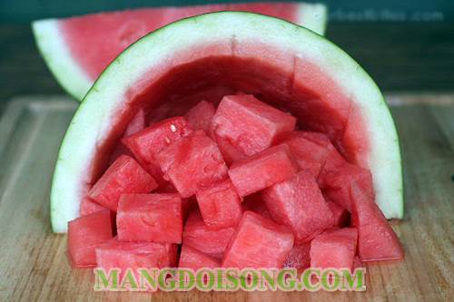 Cách làm sinh tố dưa hấu mật ong thơm ngon đỏ đẹp mắt dùng để giải nhiệt mùa hè 2
