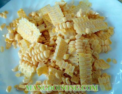 Cách làm sữa bắp ngon mát ngọt tự nhiên với hương lá dứa thơm nhẹ khiến cho mọi người không thể nào quên khi được thưởng thức 2