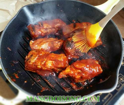 Cách làm sườn nướng BBQ ngon thơm như đi ăn ngoài hàng đơn giản với 3 bước ngay tại bếp nhà bạn 4