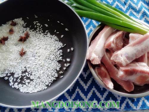 Cách làm sườn rang thính ngũ vị ngon đẹp mắt như trong nhà hàng cho bữa cơm gia đình bạn thêm sang trọng 1