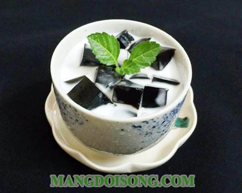 Cách làm thạch sương sáo nước cốt dừa ngon bổ rẻ cho trưa hè giải nhiệt không lo bị nóng trong người 6