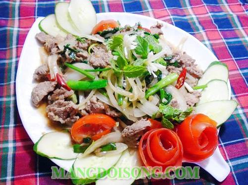 Cách làm thịt bê xào hành cần ngon đẹp mắt như trong nhà hàng với 4 bước đơn giản hấp dẫn vô cùng 7