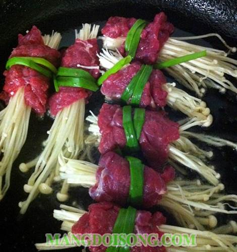 Cách làm thịt bò cuốn nấm kim châm chiên bơ thom ngon bắt mắt như trong nhà hàng dùng cho bữa tiệc cuối tuần 7