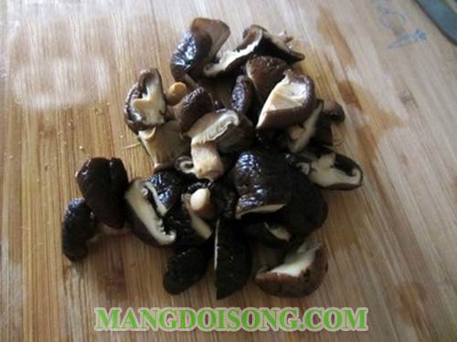 Cách làm thịt bò sốt nấm hương ngon thơm đậm vị cho bữa cơm chiều ngày mưa thêm đầm ấm 1